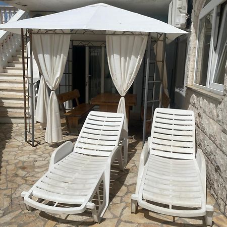 Apartments Villa Dalmatina Vodice Exterior photo