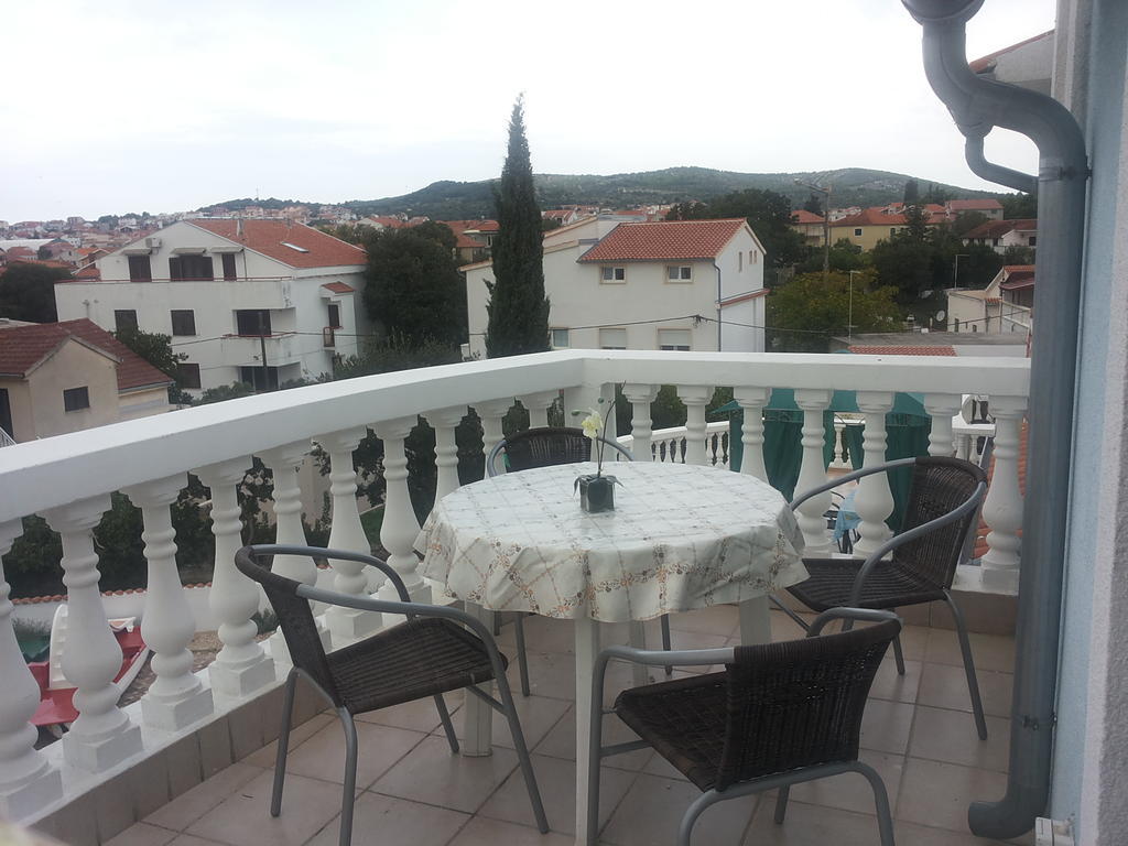 Apartments Villa Dalmatina Vodice Room photo