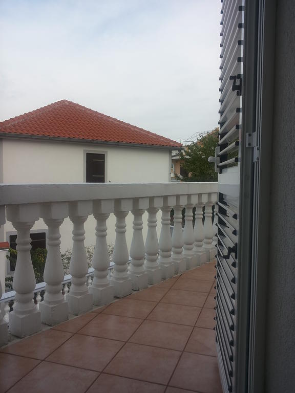 Apartments Villa Dalmatina Vodice Room photo